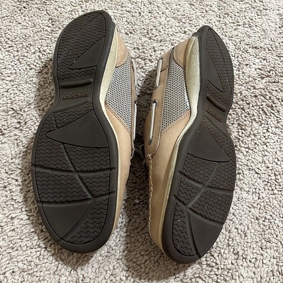 Sperry Topsiders Women’s - Size 8 - Picture 4 of 5